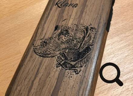 Laser Gravur Böhm in Bonn - Geschenkideen mit Gravuren auf Holz, Glas, Leder, Metall, Acryl Plexiglas , Armbänder, Papier, Anhänger, Schilder ... für Privat und Geschäftskunden und  Firmen. Kunden kommen aus Bonn, Köln, Siebengebirge, Frechen, und ganz NRW, Deutschland, Schweiz und der Welt